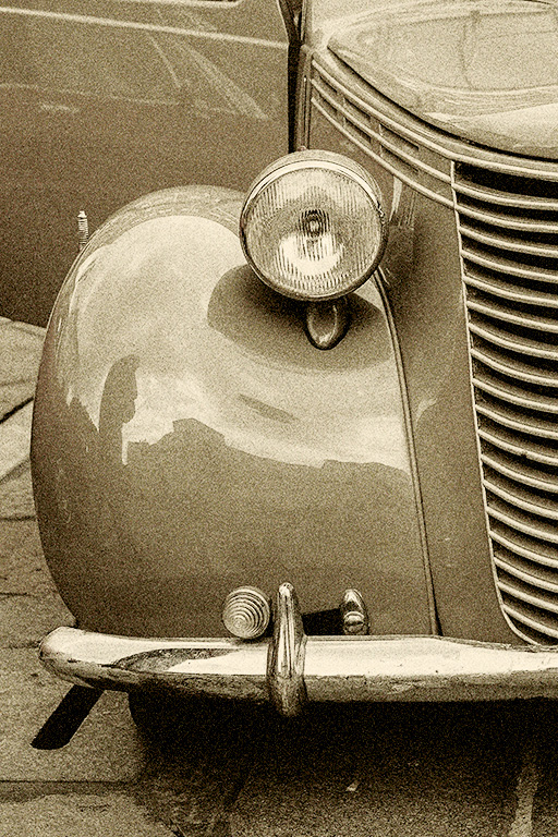Gros plan sur vielle voiture italienne